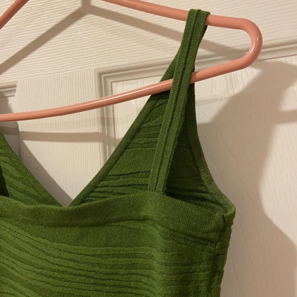 Cache V-Neck Green Textured Tank Top Size XS - Picture 7 of 8